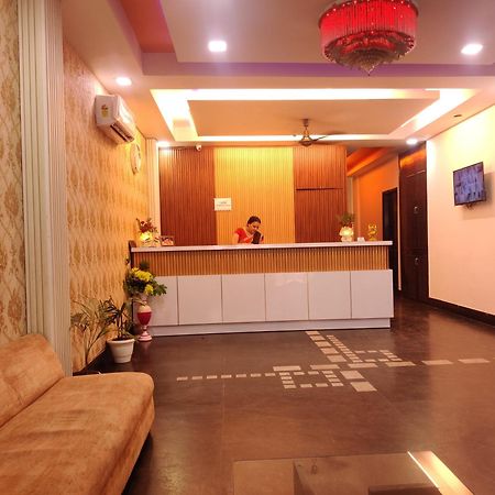 Hotel Delhi Airport Plaza Igi Airport New Delhi Exteriör bild
