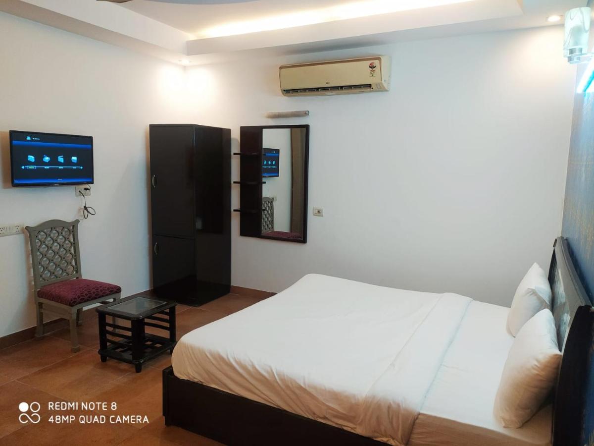 Hotel Delhi Airport Plaza Igi Airport New Delhi Exteriör bild
