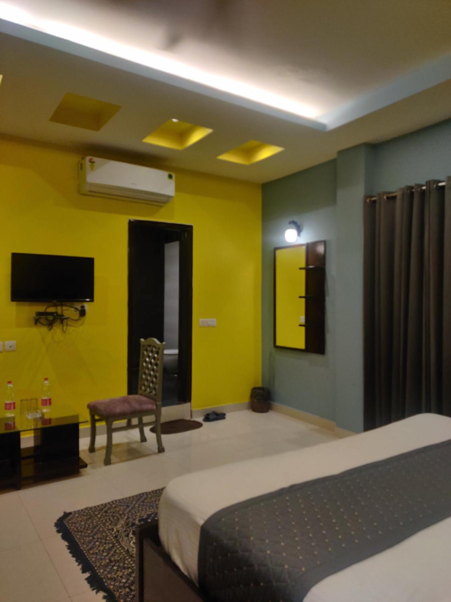 Hotel Delhi Airport Plaza Igi Airport New Delhi Exteriör bild
