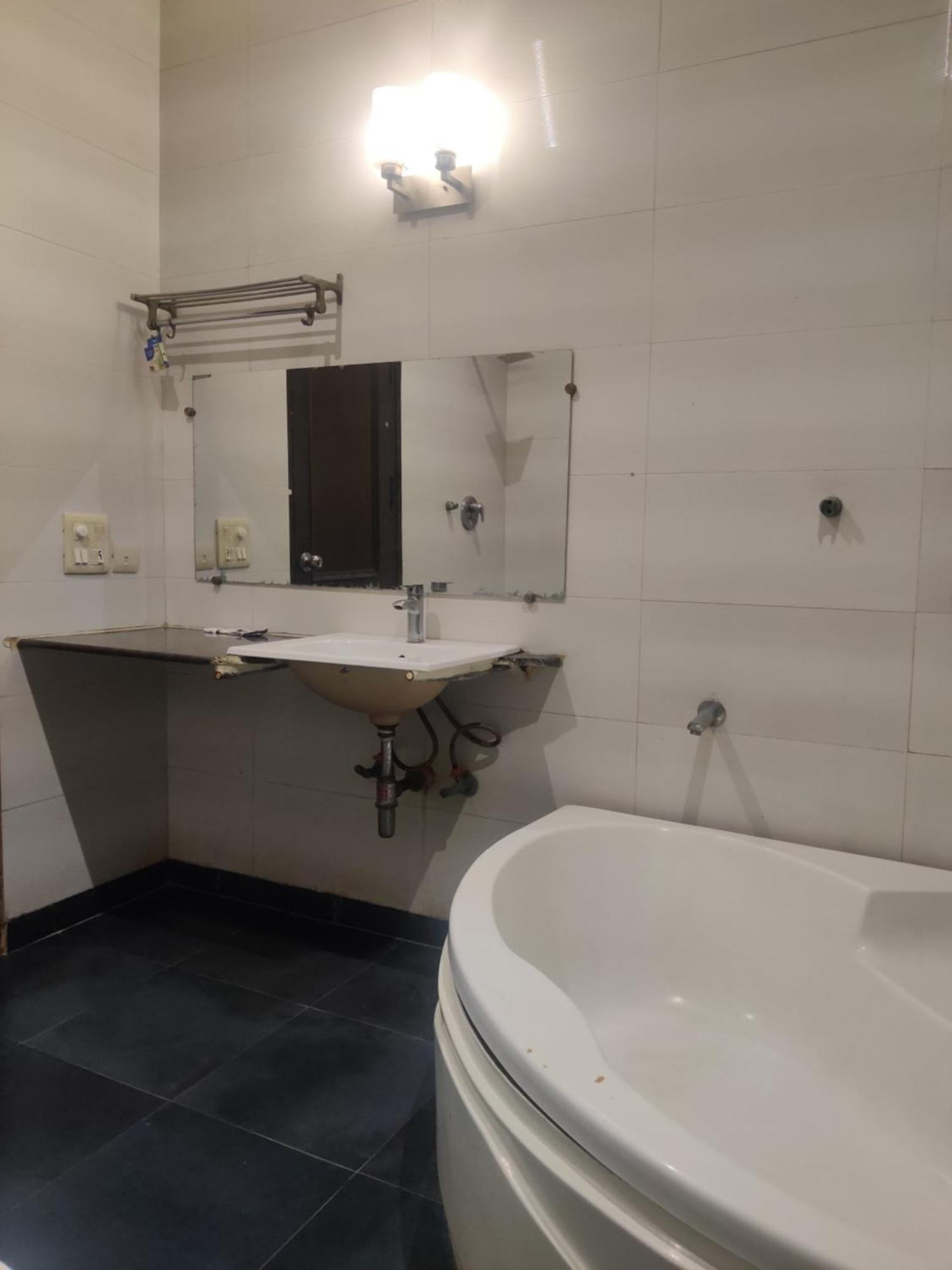 Hotel Delhi Airport Plaza Igi Airport New Delhi Exteriör bild