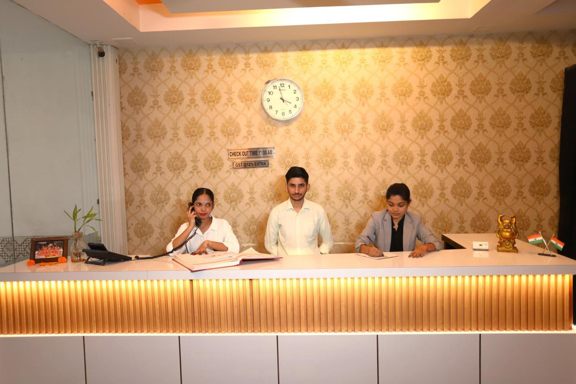 Hotel Delhi Airport Plaza Igi Airport New Delhi Exteriör bild